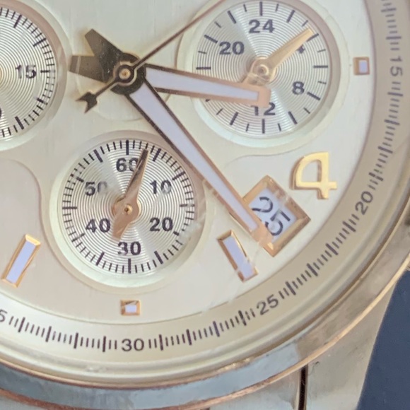 Michael Kors Gold Watch - Picture 3 of 3